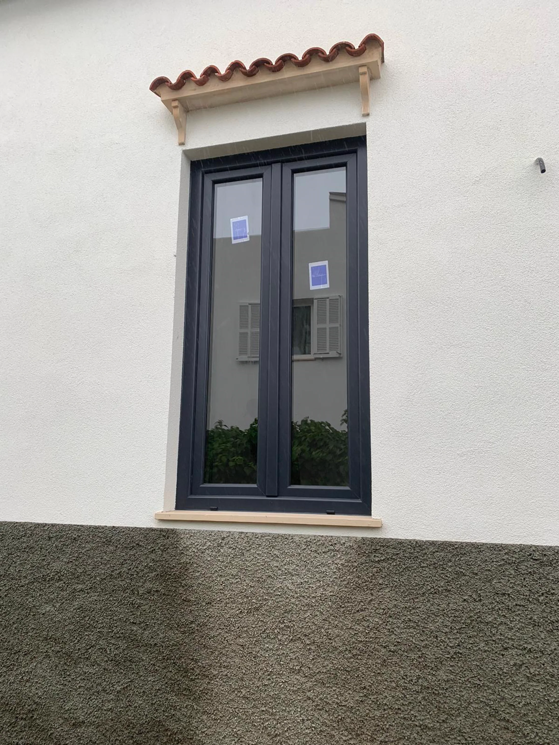 Ventana de PVC instalada